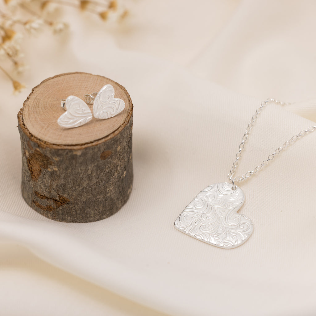 Pretty Loved Pendant